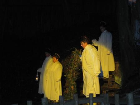 Predstava Božična noč pri Ivanovem izviru 30